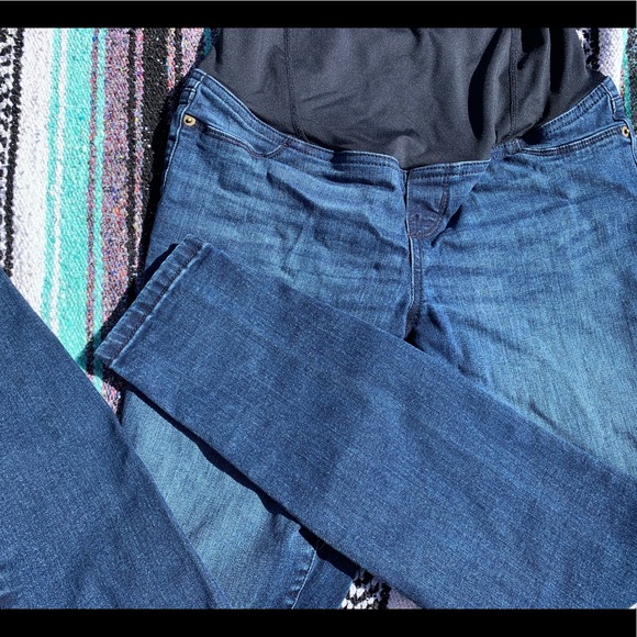 Full panel maternity skinny jeans - Picture 1 of 2